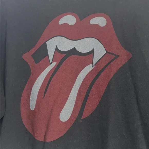 American Eagle Women’s XXS Oversized Rolling Stones Vampire Crewneck Sweatshirt - Picture 2 of 11